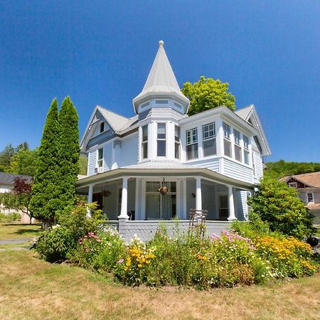 Вилла Streamside Victorian Margaretville Экстерьер фото